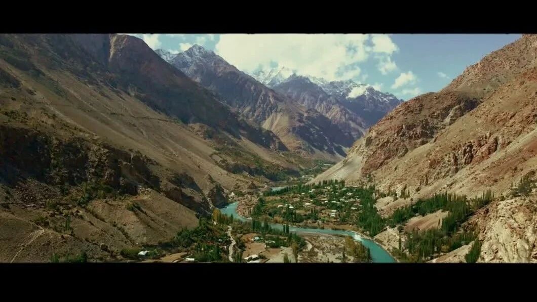 Lines of the Mountains: Reading Earth’s Poetry on the Karakoram Highway