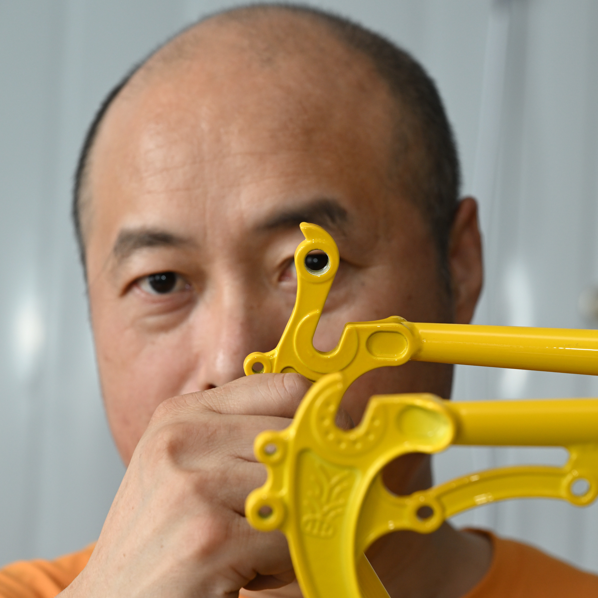 Thread Tapping